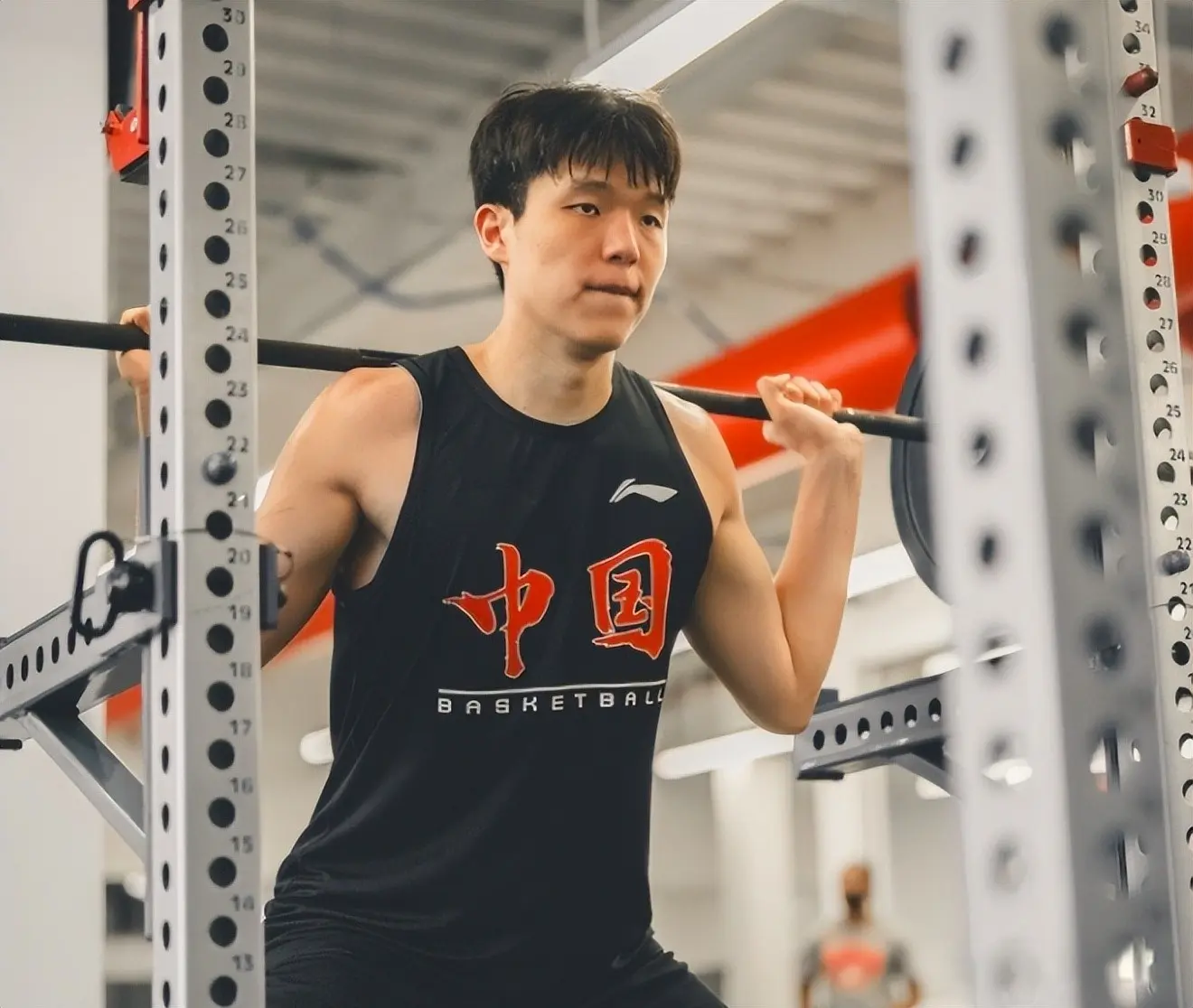 杨瀚森保障