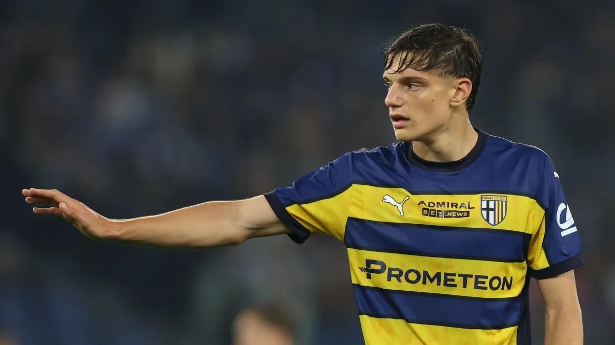 报价莱昂尼, 齐沃曾亲手