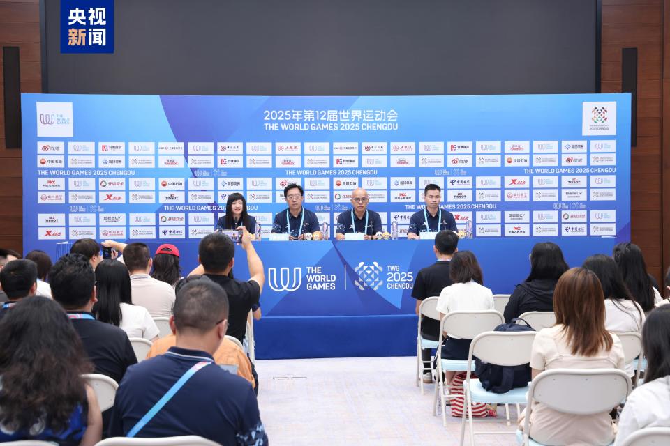 中国民乐等, 过文艺展演