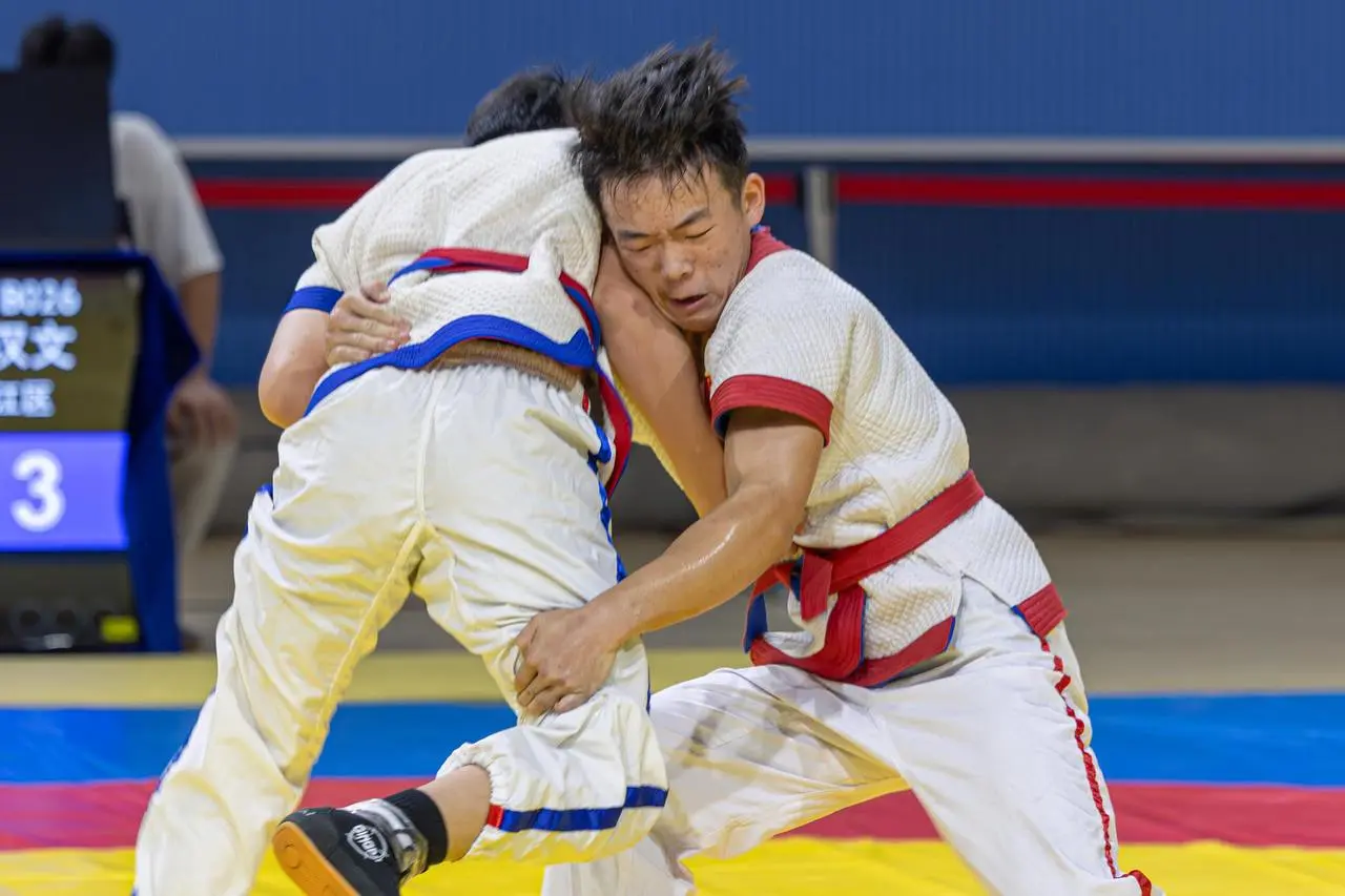 岳智辉教练, 发展中心承