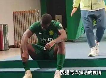 looka, 前锋或边锋 looka, 前锋或边锋