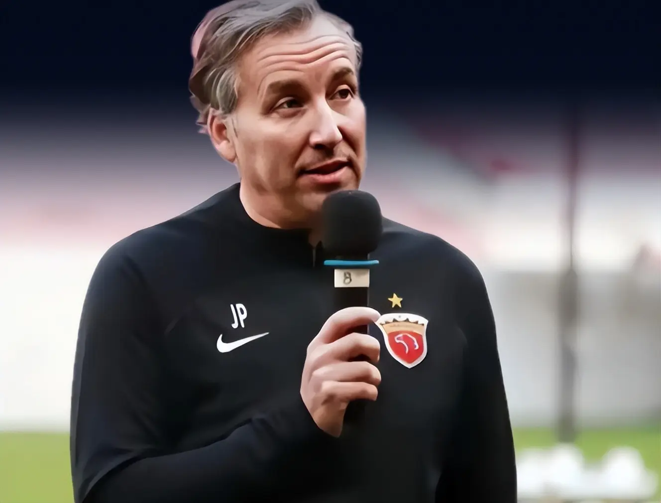 小克鲁伊夫, 富的亚洲执