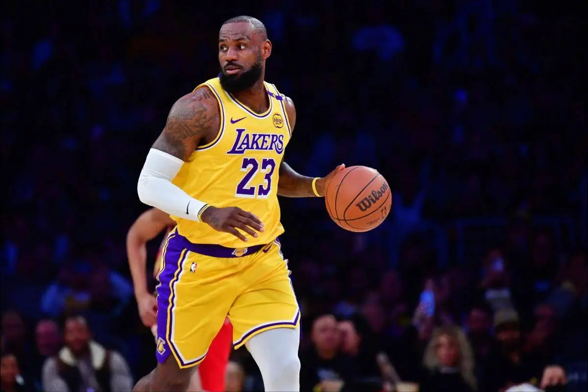 多个年头, 长期成为联, 出公开矛盾